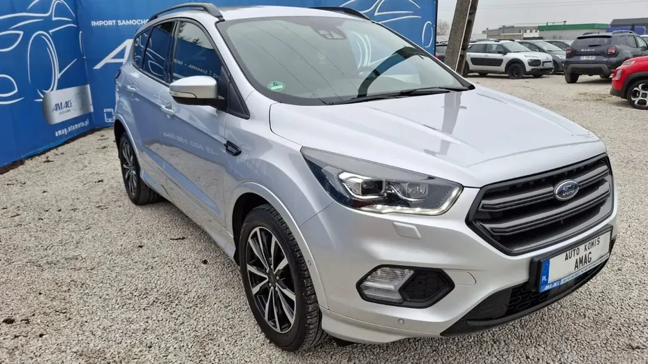 FORD Kuga -
