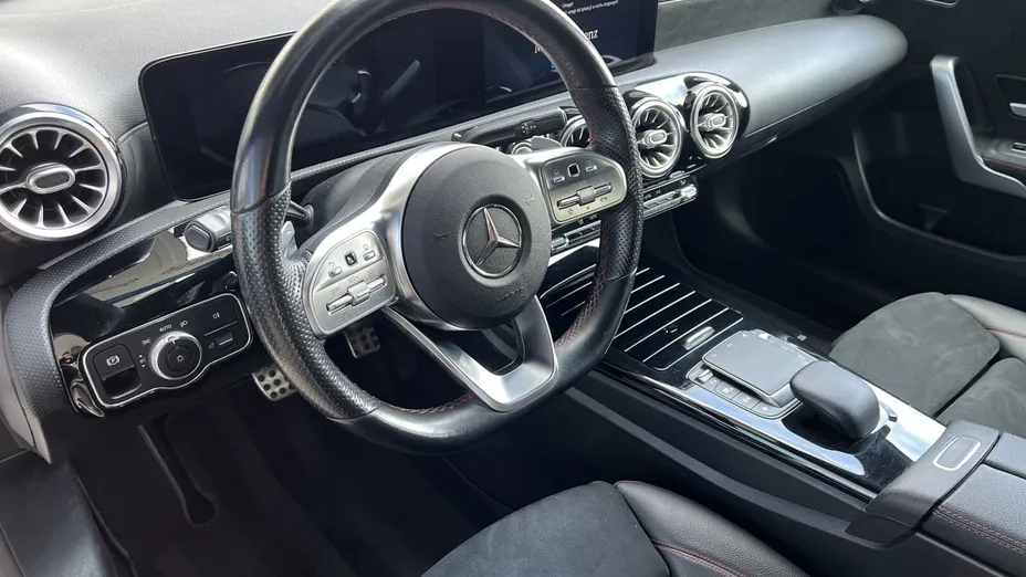 MERCEDES-BENZ A Klasa A 180 AMG Line 7G-DCT