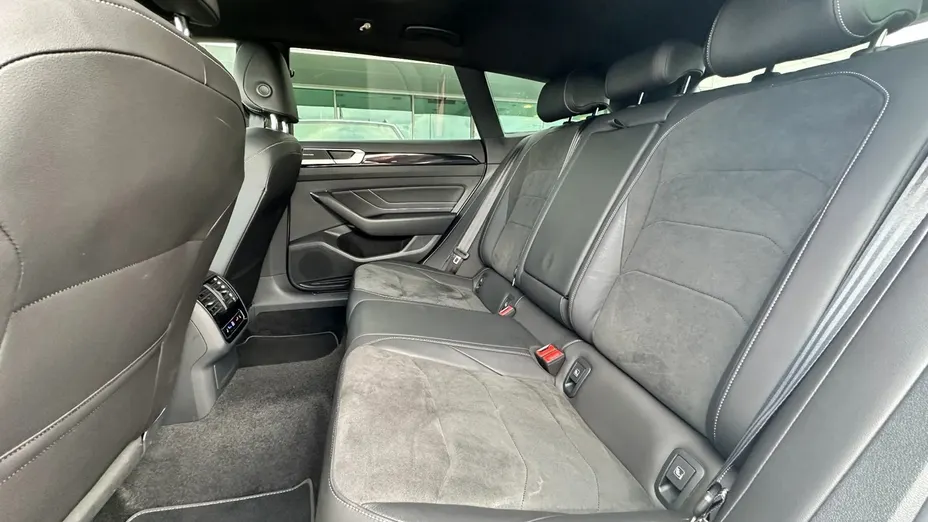 VOLKSWAGEN Arteon Arteon 2.0 TSI R-Line DSG