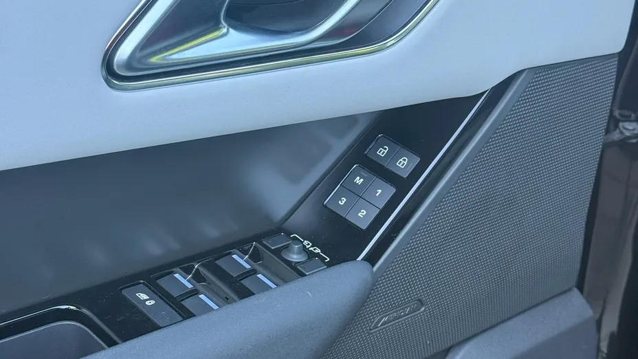 LAND ROVER Range Rover Velar Velar 2.0 D200 mHEV Dynamic SE