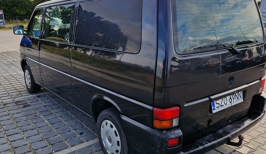 VOLKSWAGEN Transporter -