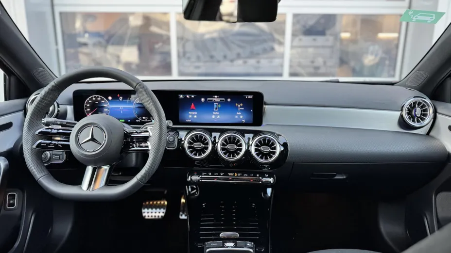 MERCEDES-BENZ A Klasa A 250 e PHEV AMG Line 8G-DCT Nowy