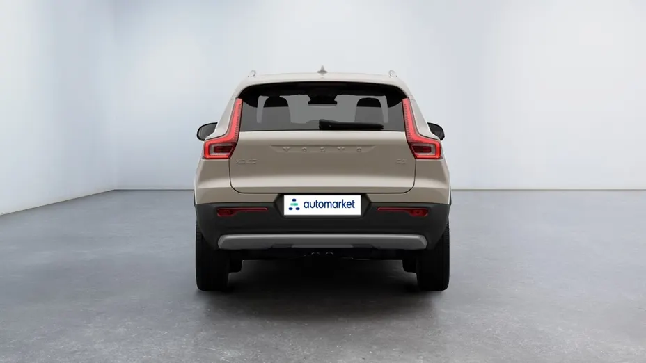 VOLVO XC40 XC40 B3 Core aut Nowy