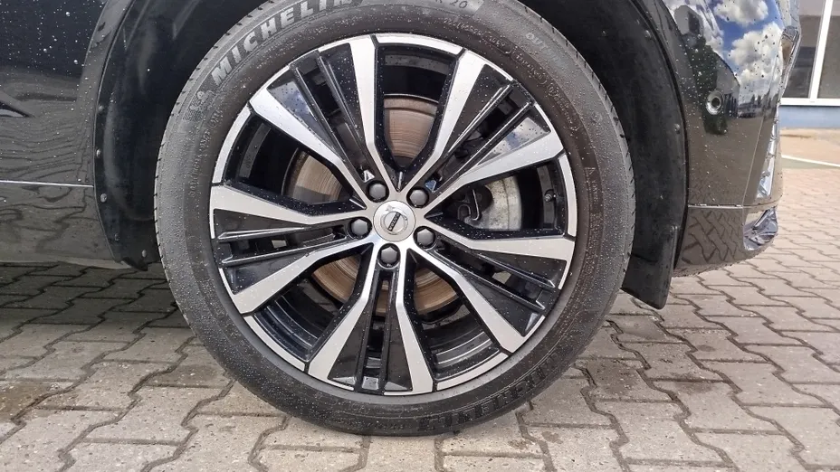 VOLVO XC60 XC60 B4 D Plus Dark aut