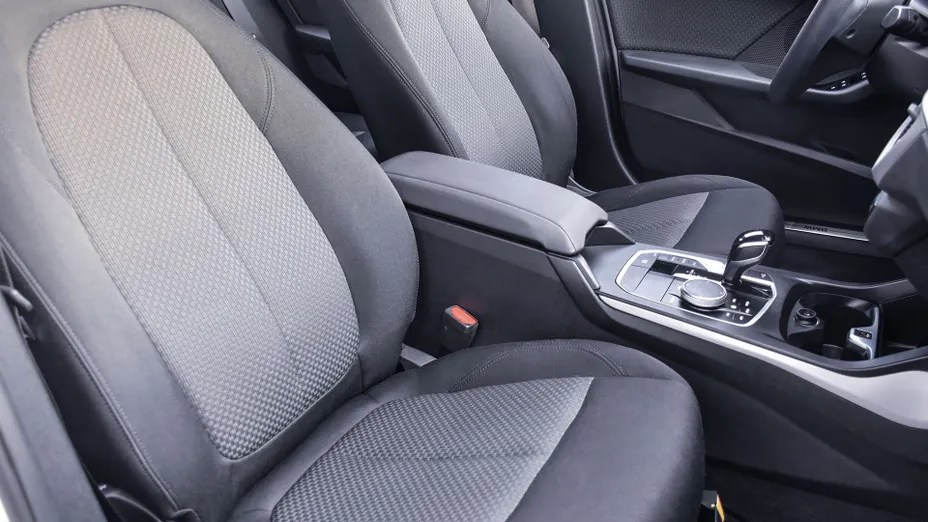 BMW Seria 1 118i Advantage aut