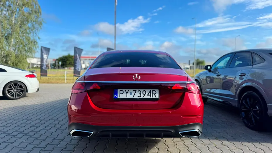 MERCEDES-BENZ E Klasa E 200 mHEV AMG 9G-Tronic