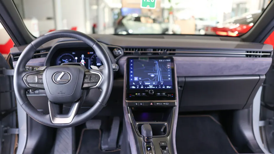 LEXUS LBX LBX 1.5 Hybrid Cool