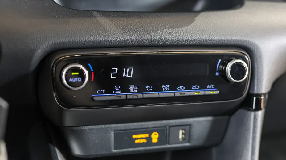 TOYOTA Yaris Yaris Hybrid 1.5 Comfort