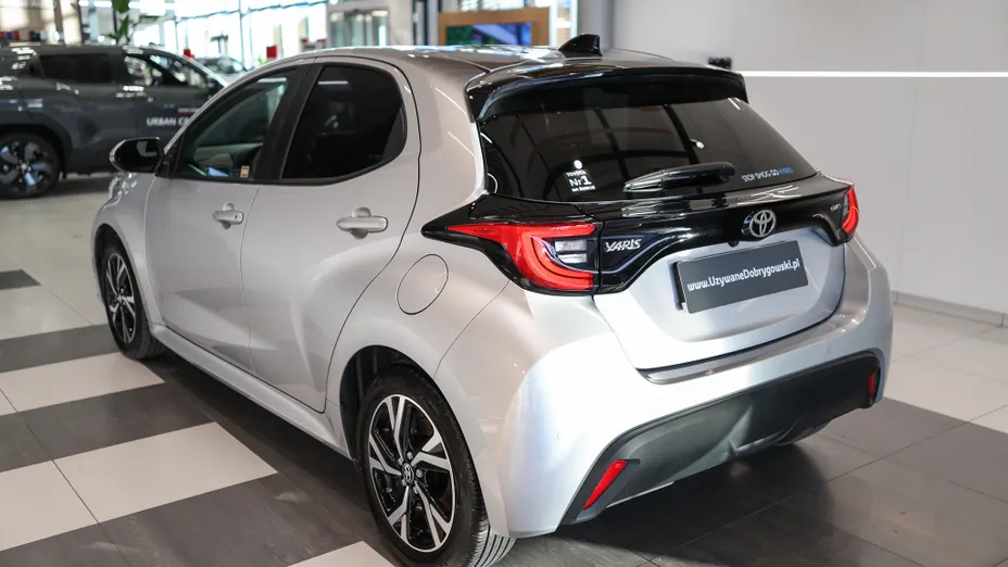 TOYOTA Yaris Yaris Hybrid 1.5 Style
