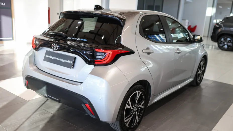 TOYOTA Yaris Yaris Hybrid 1.5 Style