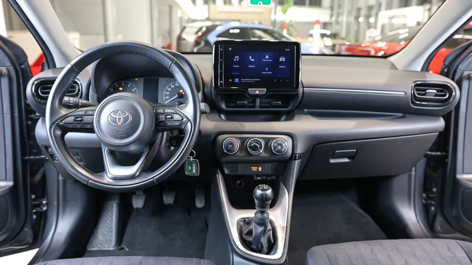TOYOTA Yaris Yaris 1.5 Comfort