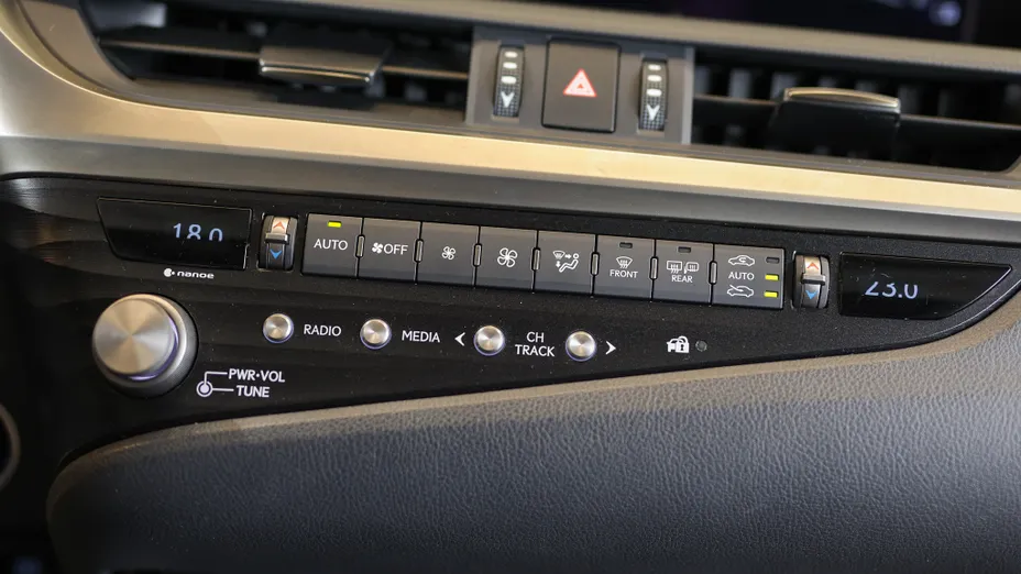 LEXUS ES ES 300h Business Edition +