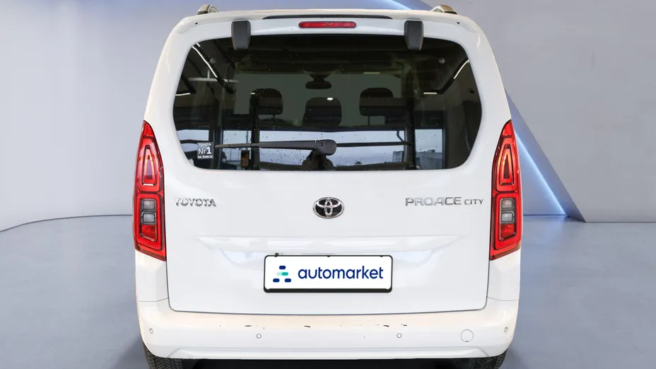 TOYOTA Proace City Verso Proace City Verso 1.2 D-4T Family