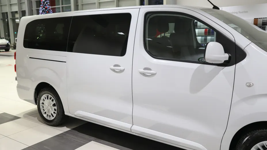 TOYOTA Proace Verso Proace Verso 2.0 D4-D Long Business