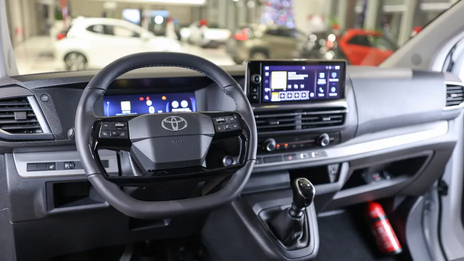 TOYOTA Proace Verso Proace Verso 2.0 D4-D Long Business