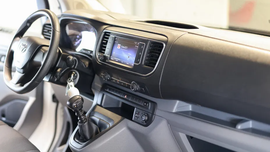 TOYOTA Proace Proace Kombi 2.0 D-4D Long 2,8t
