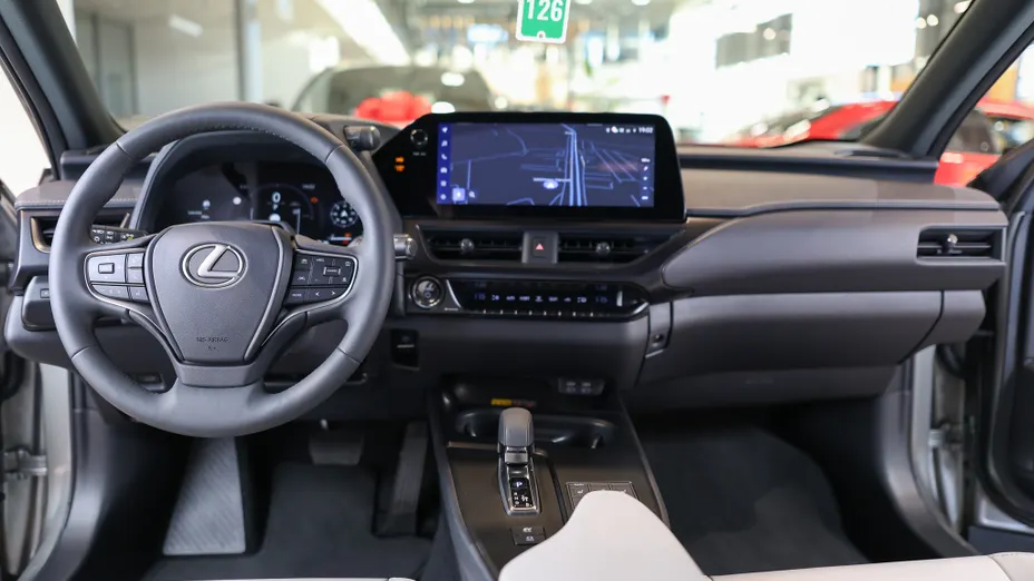 LEXUS UX UX 300h F Sport Design