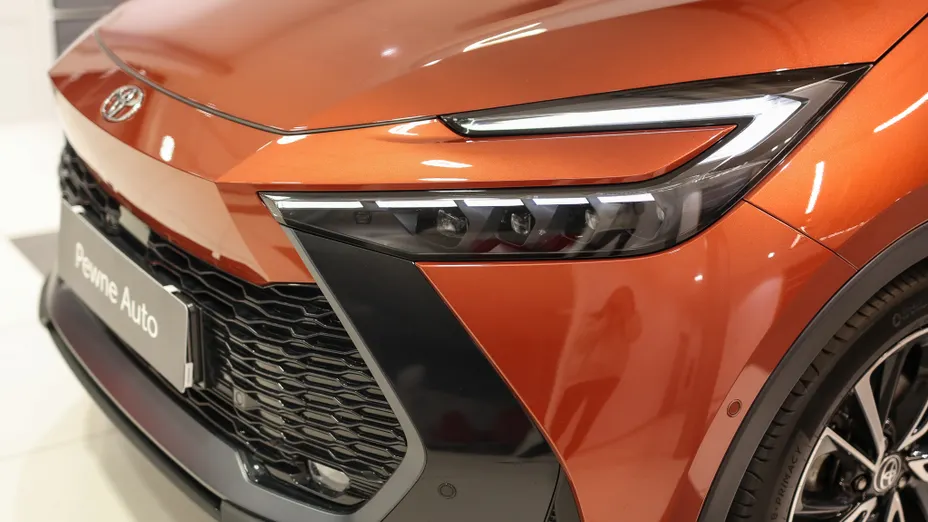 TOYOTA C-HR C-HR 1.8 Hybrid Executive