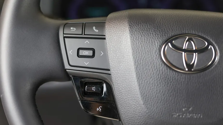 TOYOTA C-HR C-HR 1.8 Hybrid Executive