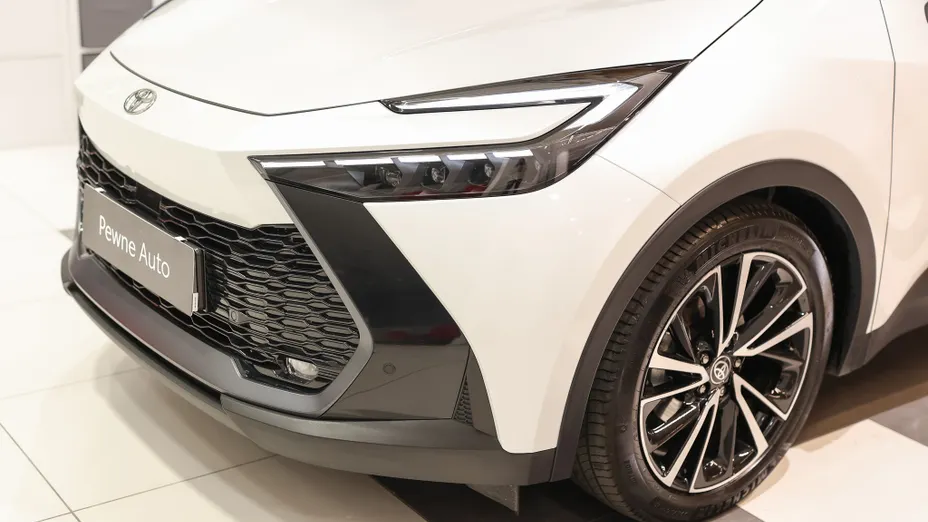 TOYOTA C-HR C-HR 1.8 Hybrid Executive