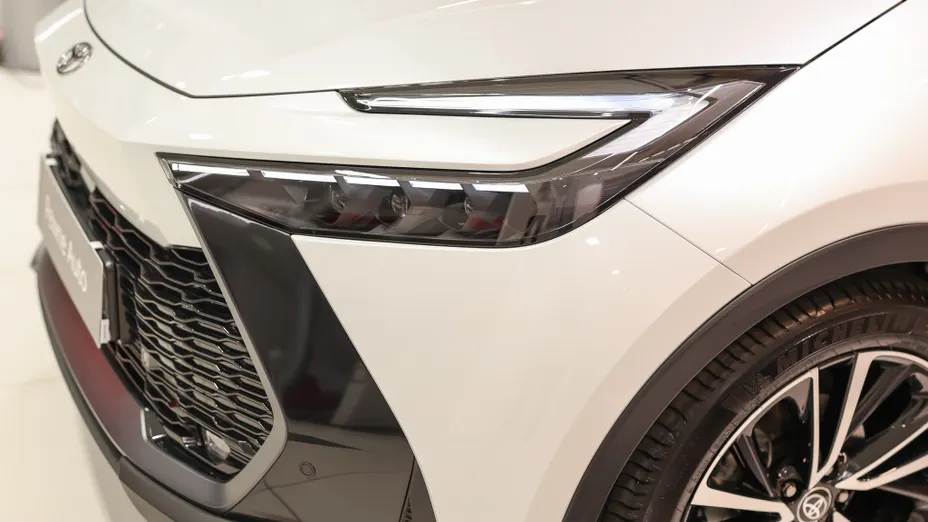 TOYOTA C-HR C-HR 1.8 Hybrid Executive