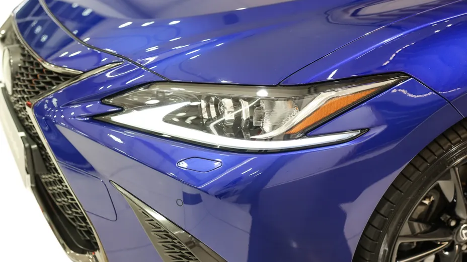 LEXUS ES ES 300h F Sport Design