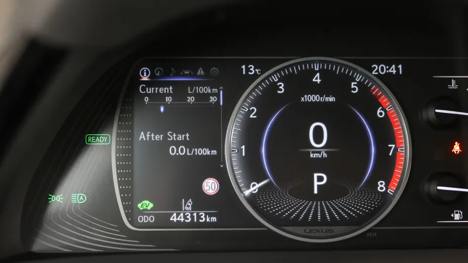 LEXUS ES ES 300h F Sport Design