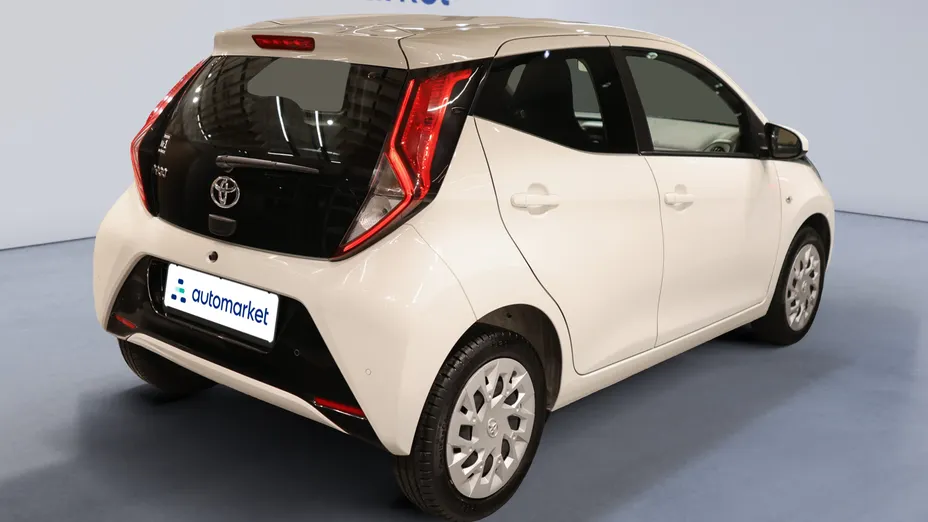 TOYOTA Aygo Aygo 1.0 VVT-i X-play