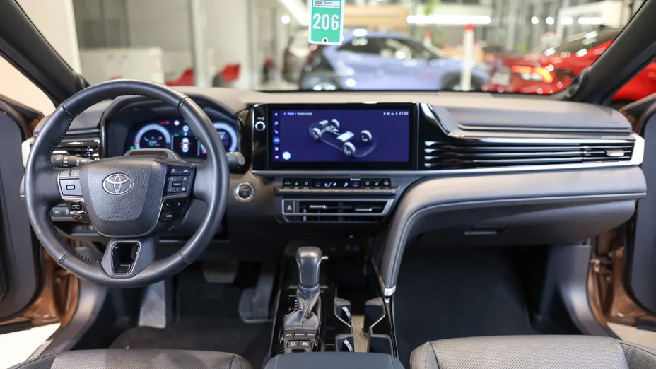 TOYOTA Camry Camry 2.5 Hybrid Dynamic Force Executive e-CVT