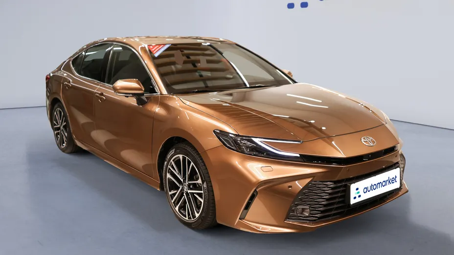 TOYOTA Camry Camry 2.5 Hybrid Dynamic Force Executive e-CVT