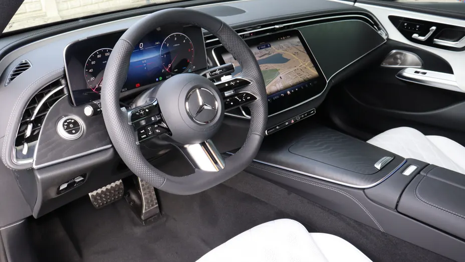 MERCEDES-BENZ E Klasa E 220 d mHEV AMG 9G-Tronic Nowy