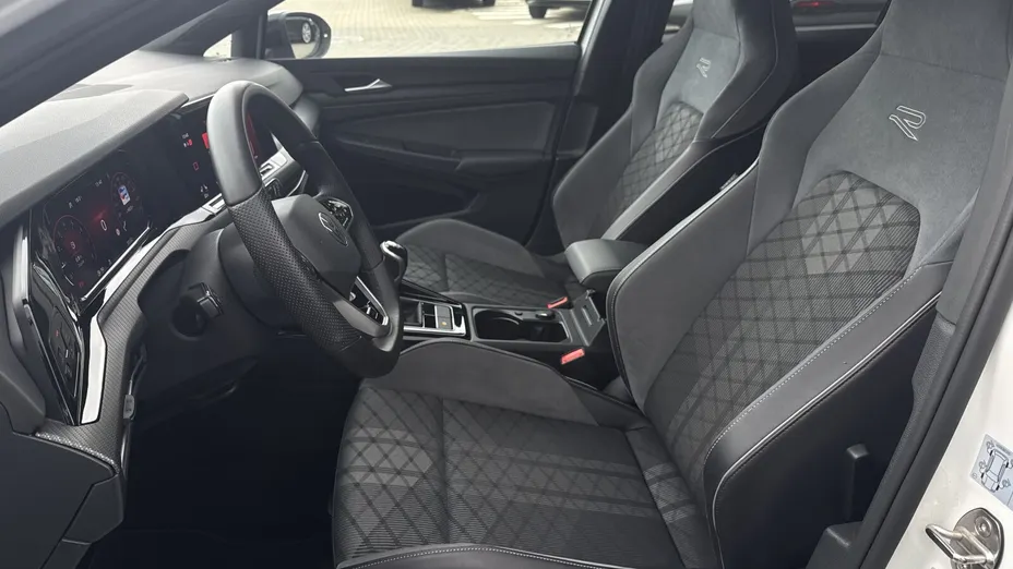 VOLKSWAGEN Golf Golf VIII 1.5 TSI EVO R-Line