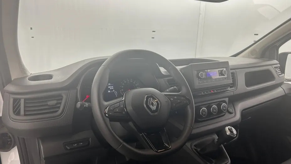 RENAULT Trafic -
