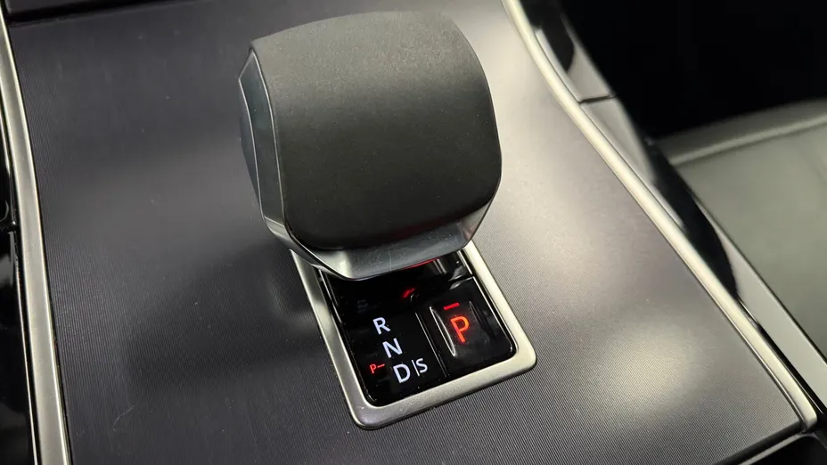 LAND ROVER Range Rover Velar Velar 2.0 D200 mHEV Dynamic SE