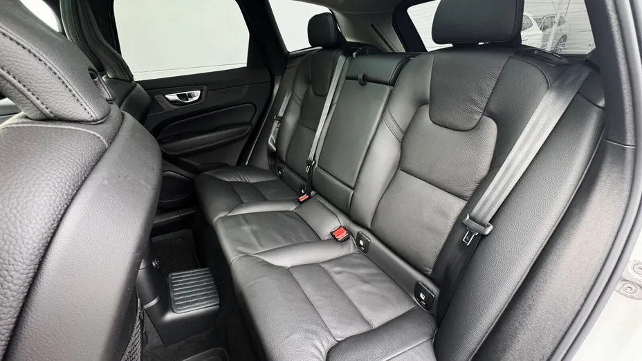 VOLVO XC60 XC60 T6 Plug-In Hybrid AWD Plus Bright aut