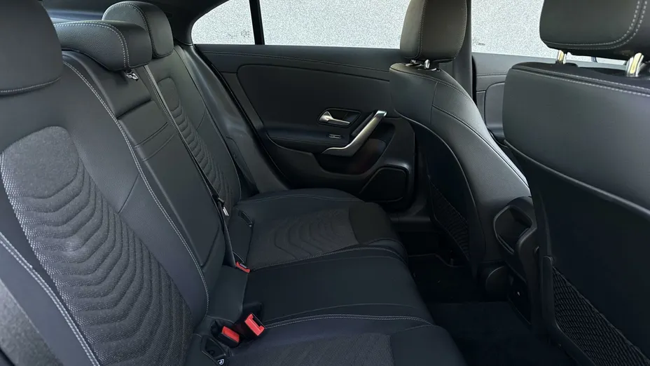 MERCEDES-BENZ CLA CLA 180 mHEV Progressive 7G-DCT