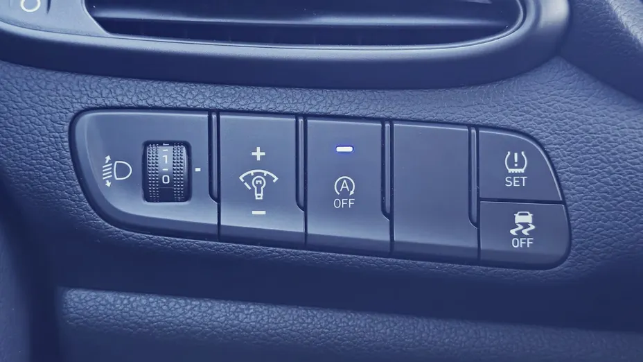 HYUNDAI i30 i30 1.0 T-GDI Smart