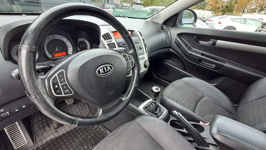 KIA Cee'd -