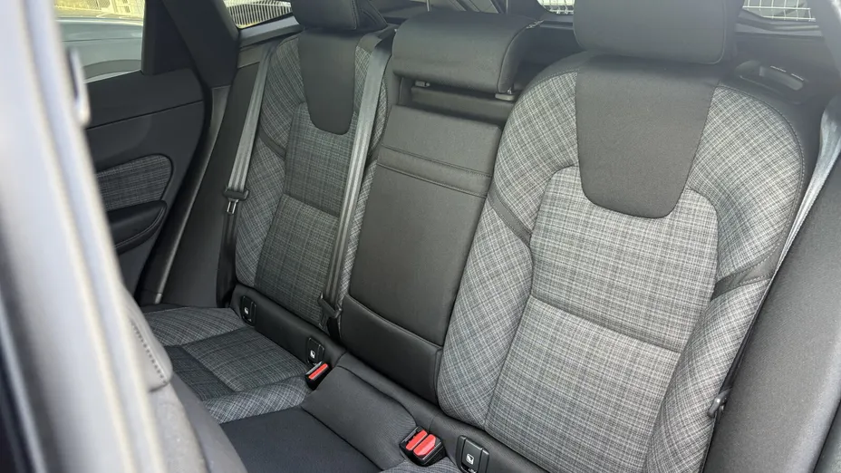 VOLVO XC60 XC60 T6 Plug-In Hybrid AWD Core aut