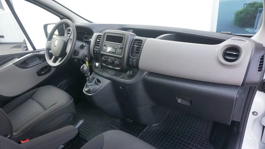 RENAULT Trafic -