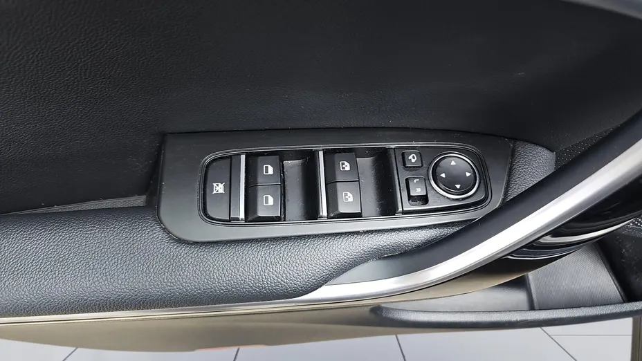 KIA Cee'd Ceed 1.6 GDI PHEV L DCT