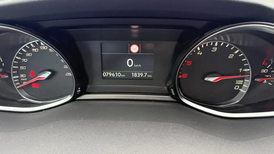 PEUGEOT 308 -