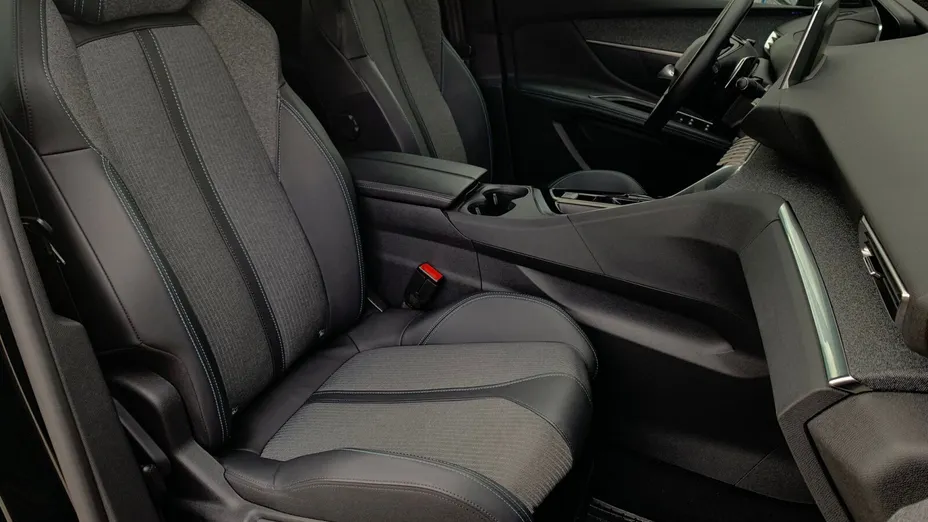PEUGEOT 3008 3008 1.2 PureTech Allure Pack S&S EAT8