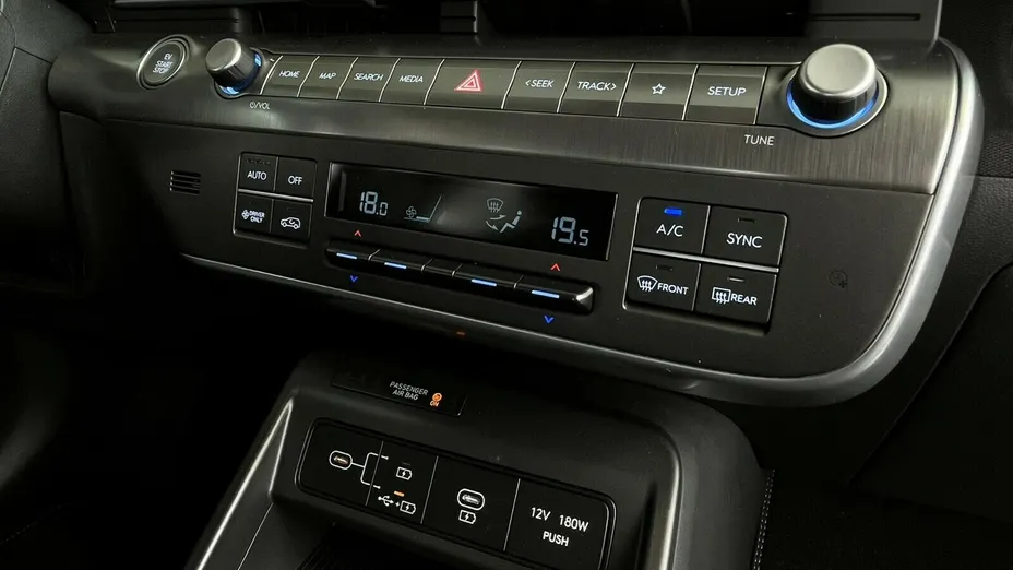 HYUNDAI Kona Kona Electric 65kWh Smart Nowy