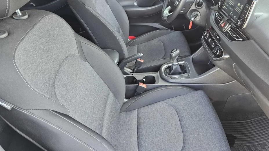 HYUNDAI i30 i30 1.0 T-GDI Smart