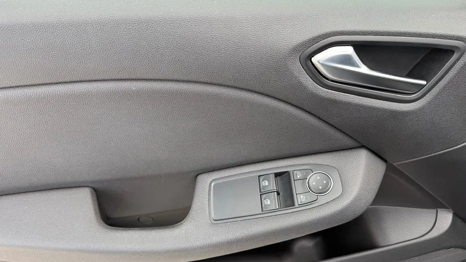 RENAULT Clio -