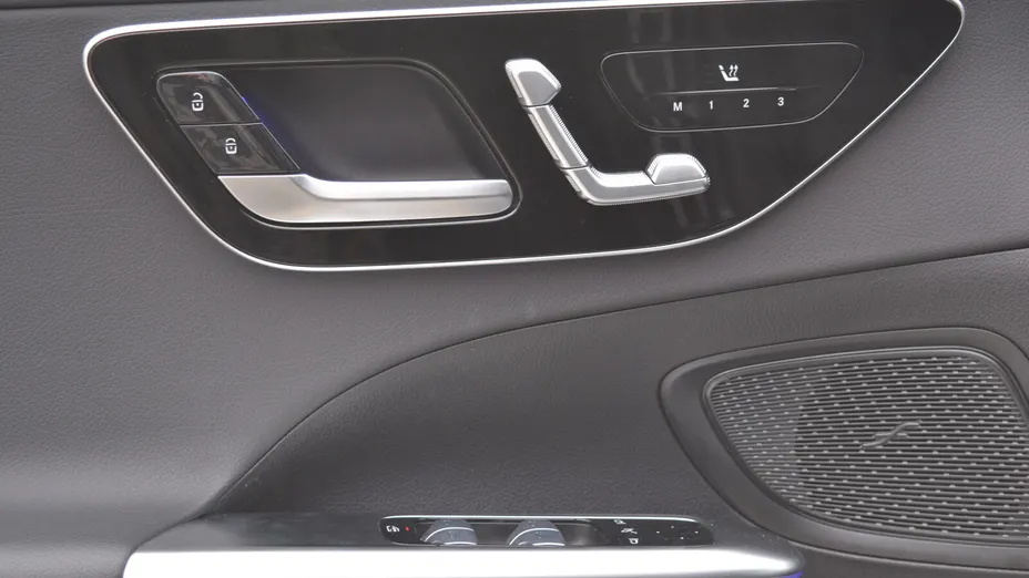 MERCEDES-BENZ C Klasa C 180 mHEV AMG