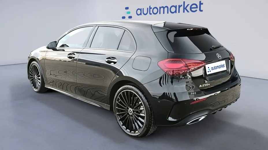 MERCEDES-BENZ A Klasa A 250 e PHEV AMG Line 8G-DCT