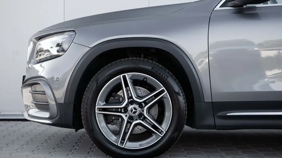 MERCEDES-BENZ GLB GLB 200 d 4-Matic AMG Line 8G-DCT
