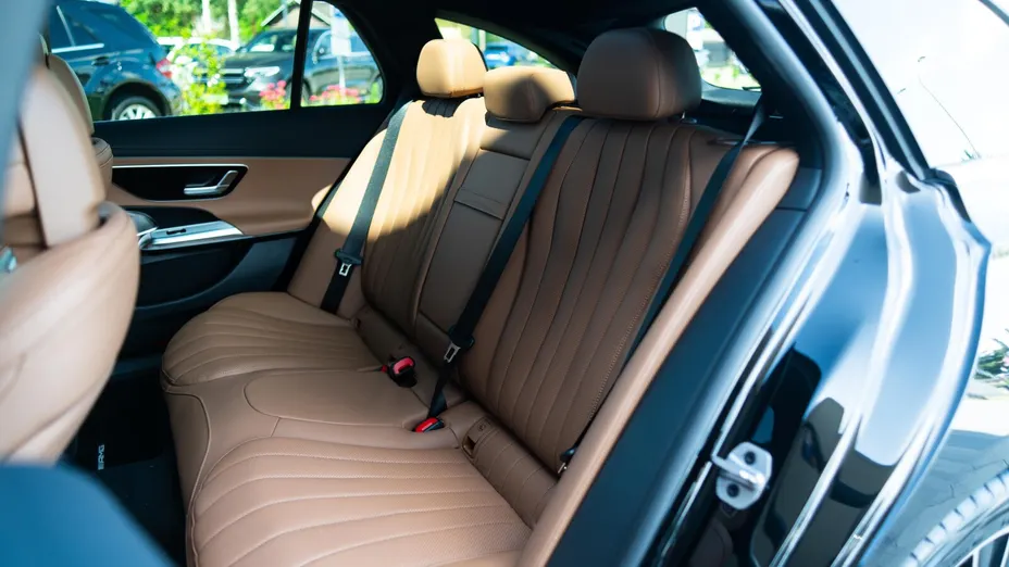 MERCEDES-BENZ E Klasa E 220 d mHEV 4-Matic AMG 9G-Tronic